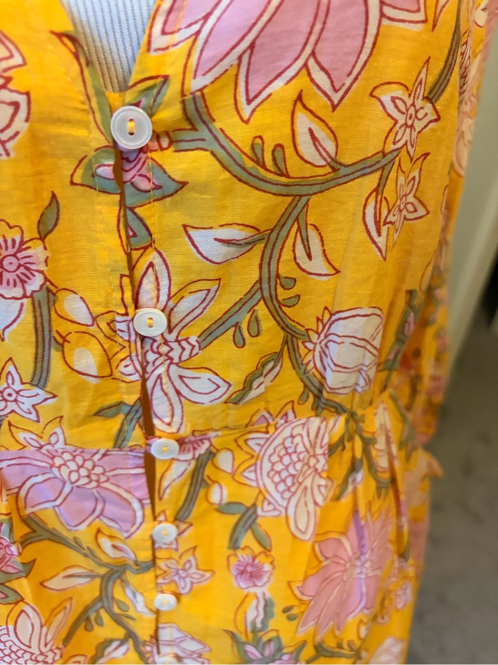 Velvet by Graham & Spencer Yellow Pink Floral Dress - Picture 3 of 7